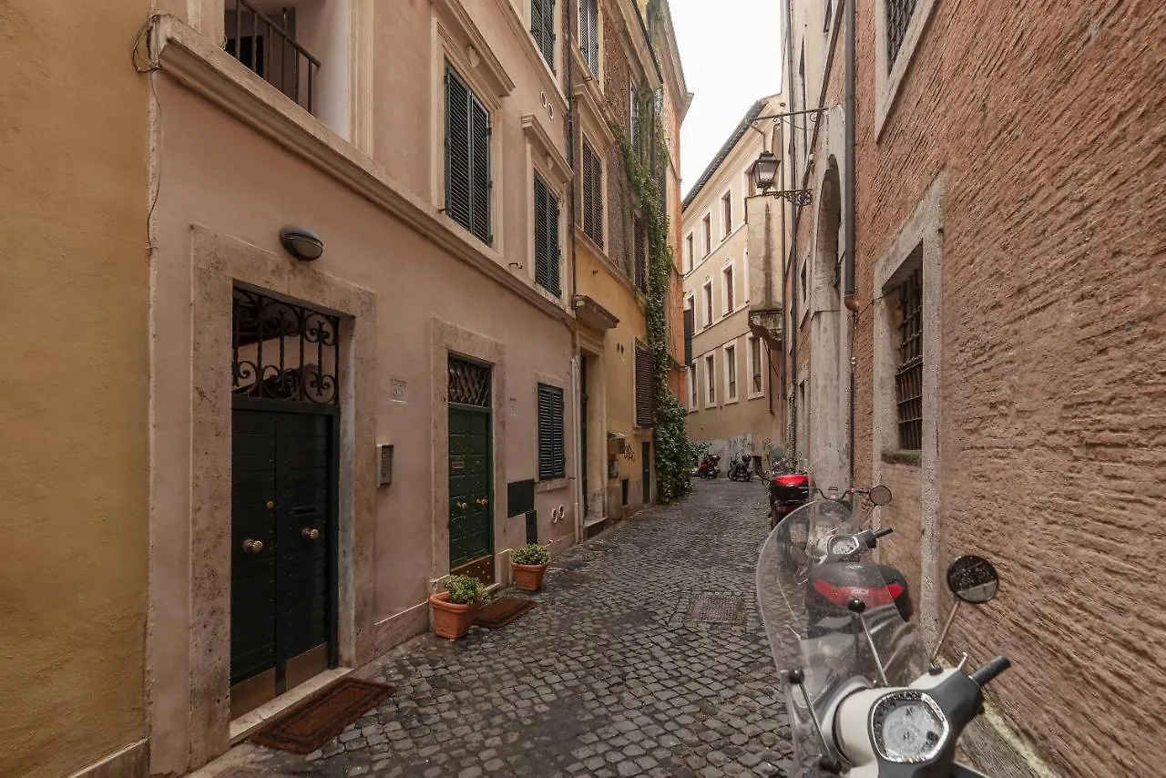 Piazza Navona Cozy And Central Studio Rom