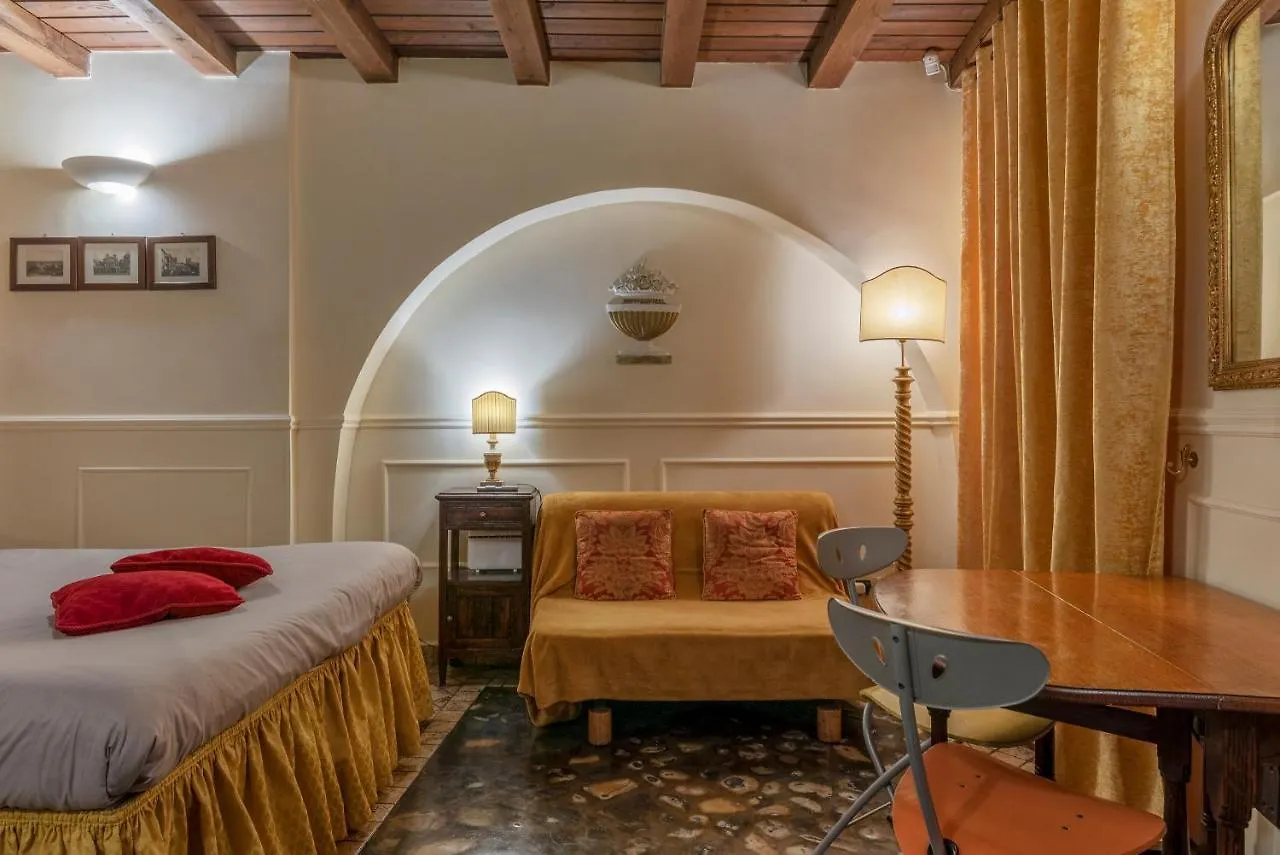 Piazza Navona Cozy And Central Studio Rom